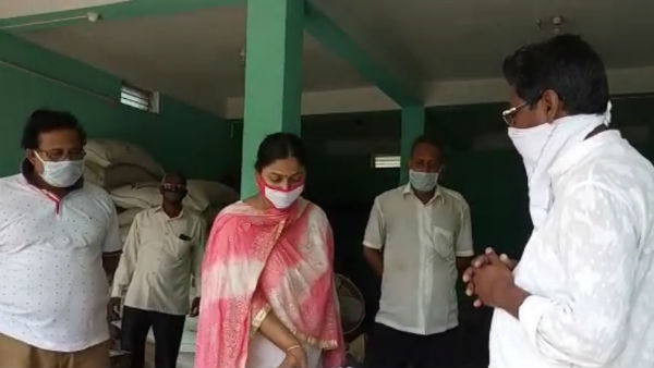 রেশন দোকান ও বাজারে হানা বিডিওর রেশন দোকান ও বাজারে হানা বিডিওর