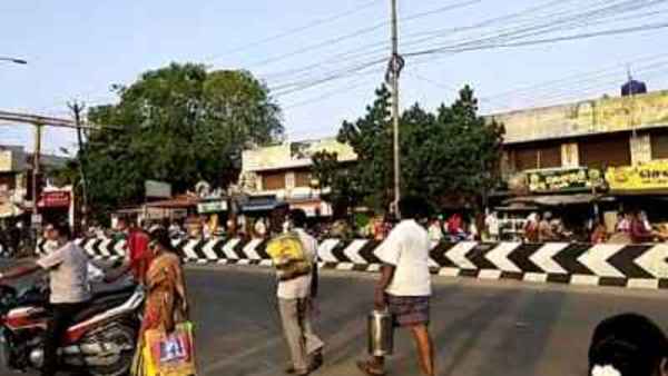 জায়গায় জায়গায় লকডাউন না মানার অভিযোগ