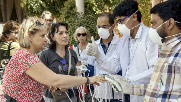 আটকে রয়েছেন প্রায় ৬ হাজার আমেরিকান আটকে রয়েছেন প্রায় ৬ হাজার আমেরিকান