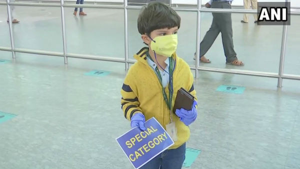 দিল্লি থেকে একাই আসেন বিহান