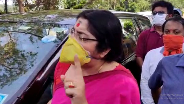 সংসদকে ঘোরানোর অভিযোগ সংসদকে ঘোরানোর অভিযোগ