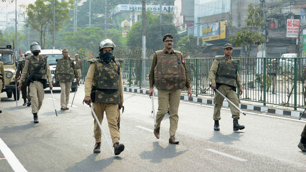 গোটা জেলায় আক্রান্তের সংখ্যা ১৩ ছাড়িয়েছে