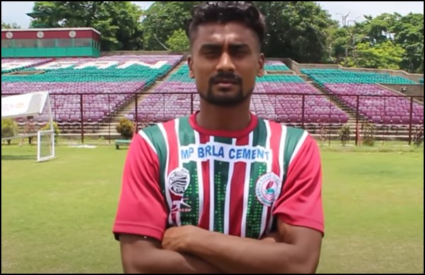 তিনশো মানুষকে খাওয়ালেন অরিজিৎ