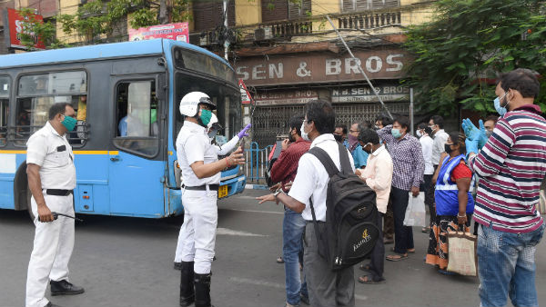 কলকাতায় বাসে উঠলেই ভাড়া ২০ টাকা