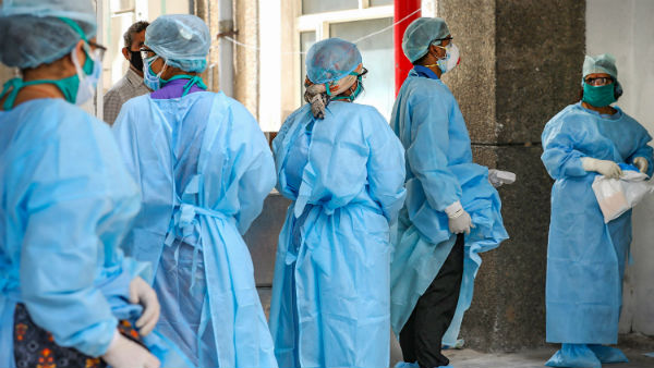 স্থানীয়রা আতঙ্কে রয়েছেন স্থানীয়রা আতঙ্কে রয়েছেন