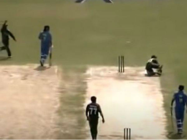 শেষ ম্যাচেও রান আউট হন ধোনি