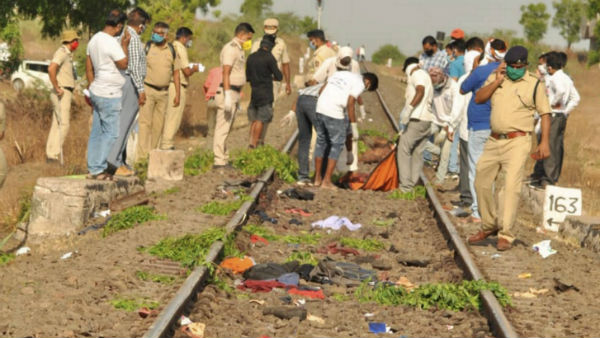 বাড়ি ফিরতে গিয়ে প্রাণ হারাচ্ছেন শ্রমিকরা বাড়ি ফিরতে গিয়ে প্রাণ হারাচ্ছেন শ্রমিকরা