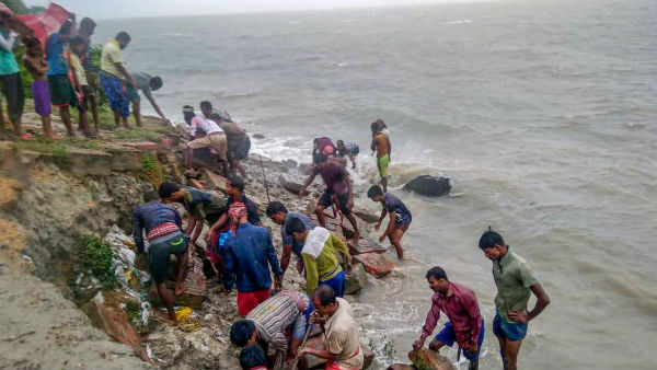 বিপর্যয়ের মুখে দুইবাংলার ২ কোটি শিশুর শৈশব