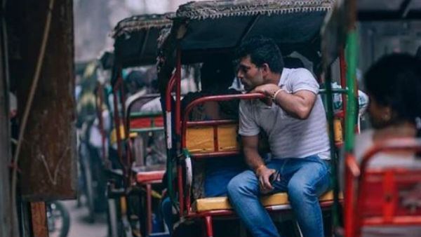 অসহ্য পেটের যন্ত্রণায় কাঁতড়াচ্ছিলেন বন্দিনী দেবী