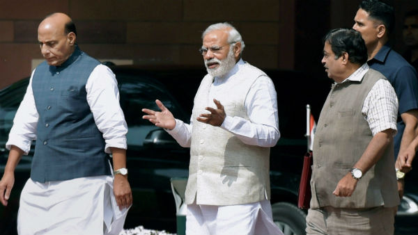 ভারতীয় দূতাবাসের কর্মীদের হেনস্থা