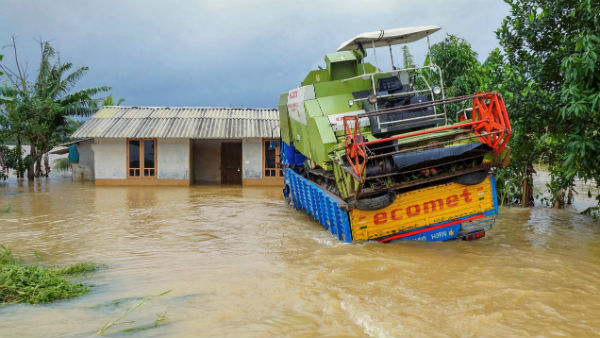 বেশ কিছু রাজ্য ক্ষতিগ্রস্ত