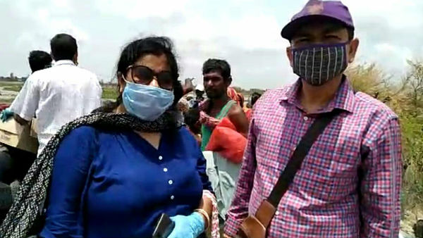বিবাহ বার্ষিকী উদযাপনের সঞ্চিত অর্থে সুন্দরবনের দুর্গতদের পাশে শিক্ষক দম্পতি বিবাহ বার্ষিকী উদযাপনের সঞ্চিত অর্থে সুন্দরবনের দুর্গতদের পাশে শিক্ষক দম্পতি