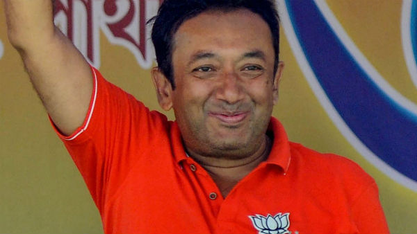 বিজেপির সমালোচনা করার পাশাপাশি মমতা প্রশংসা