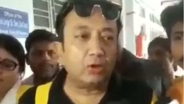 টিকিট না পেয়ে ক্ষুব্ধ জয়