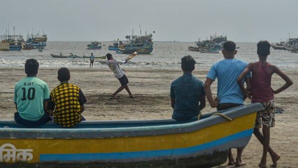 এনডিআরএফ-এর সঙ্গে বৈঠক অমিত শাহর এনডিআরএফ-এর সঙ্গে বৈঠক অমিত শাহর