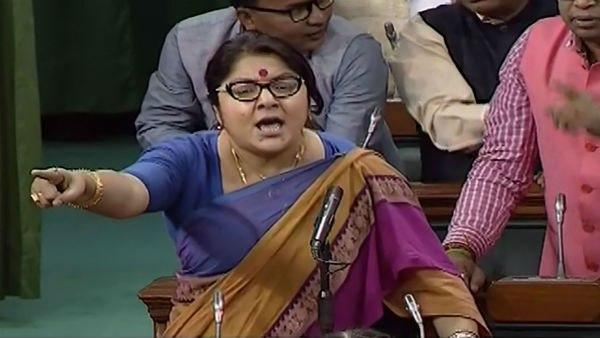 মুখ্যমন্ত্রী ও শিক্ষামন্ত্রীর সমালোচনা মুখ্যমন্ত্রী ও শিক্ষামন্ত্রীর সমালোচনা