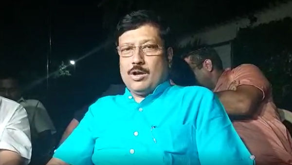 সব্যসাচীকে মাস্টারস্ট্রোকটা দিলেন সুজিত বসুই