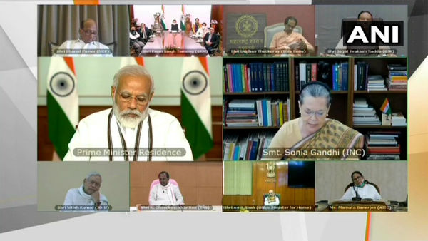 প্রশ্ন তুললেন সোনিয়া