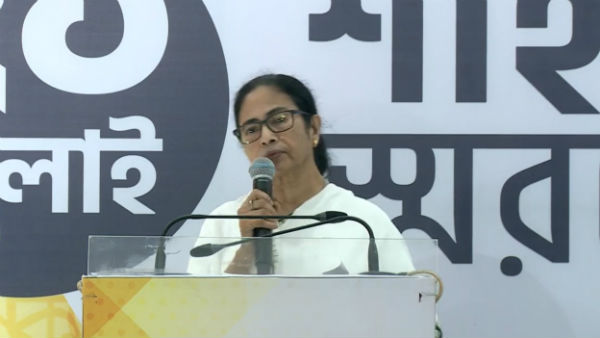 অনেকে ভয়ে কথা বলতে পারছে না দেশে