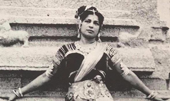 প্রয়াত প্রখ্যাত নৃত্যশিল্পী অমলা শঙ্কর, বয়স হয়েছিল ১০১ বছর প্রয়াত প্রখ্যাত নৃত্যশিল্পী অমলা শঙ্কর, বয়স হয়েছিল ১০১ বছর