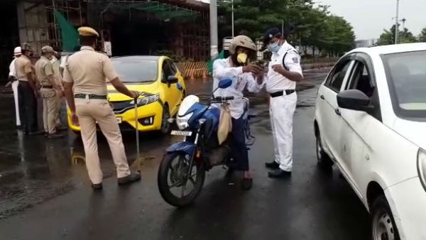 লকডাউন রাজ্যে