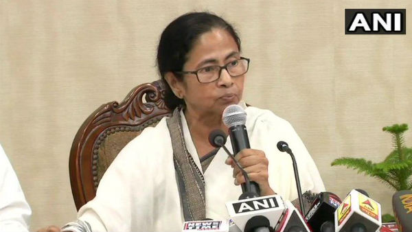 কেন্দ্র কোনও সাহায্য করেনি কেন্দ্র কোনও সাহায্য করেনি