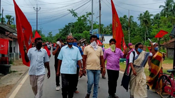 মেহনতী খেটে খাওয়া মানুষের পাশে বামেরা