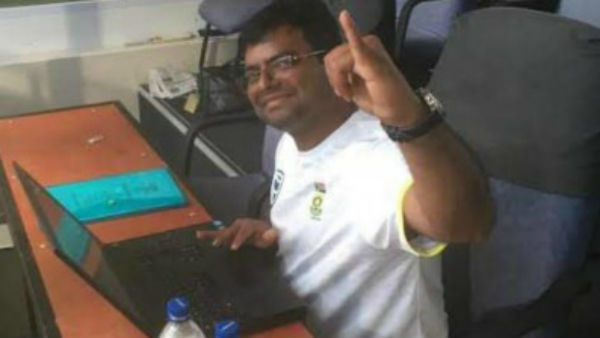 প্রসন্নে মুগ্ধ কার্স্টেনও