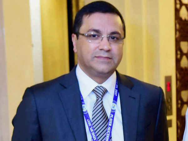 কেন ইস্ফতা দিয়েছিলেন রাহুল