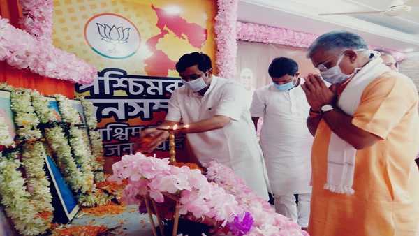 পশ্চিমবঙ্গকে ভারতভুক্ত করেছিলেন শ্যামাপ্রসাদ পশ্চিমবঙ্গকে ভারতভুক্ত করেছিলেন শ্যামাপ্রসাদ