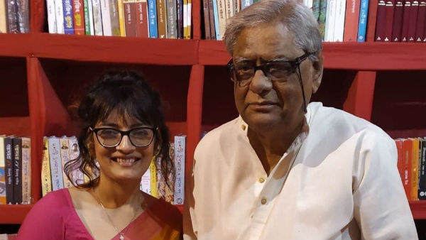 বাবা একইরকম, জানিয়েছেন উষসী বাবা একইরকম, জানিয়েছেন উষসী