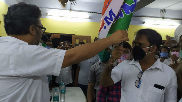 ৫০০ নেতা, কর্মী, সমর্থকের যোগদান তৃণমূলে ৫০০ নেতা, কর্মী, সমর্থকের যোগদান তৃণমূলে