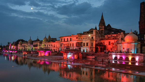 সাড়ে সাত লক্ষ মাটির প্রদীপে সাজবে অযোধ্যা