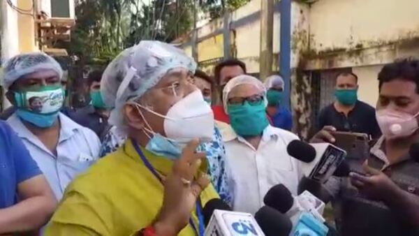 দিলীপ ঘোষকে আক্রমণ