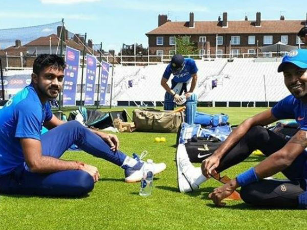 দেশের জার্সিতে বিজয়ের পারফর্ম্যান্স