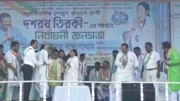 মমতার সবুজ সাথী ৮০০ প্রকল্পের মধ্য়ে সেরা মমতার সবুজ সাথী ৮০০ প্রকল্পের মধ্য়ে সেরা