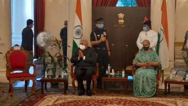 ফাঁকা চেয়ারের ছবি পোস্ট ফাঁকা চেয়ারের ছবি পোস্ট