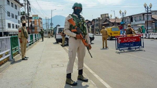 নয়া লেফটেন্যান্ট গভর্নর নিযুক্ত হতেই বড় সিদ্ধান্ত নয়া লেফটেন্যান্ট গভর্নর নিযুক্ত হতেই বড় সিদ্ধান্ত