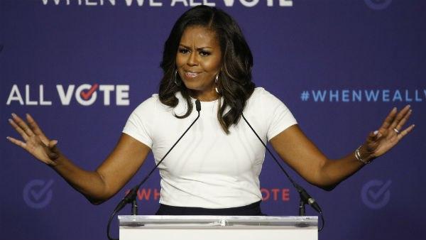 রিপাবলিকান ও ডেমোক্রেটদের মধ্যে কাদা ছোড়াছুড়ি 