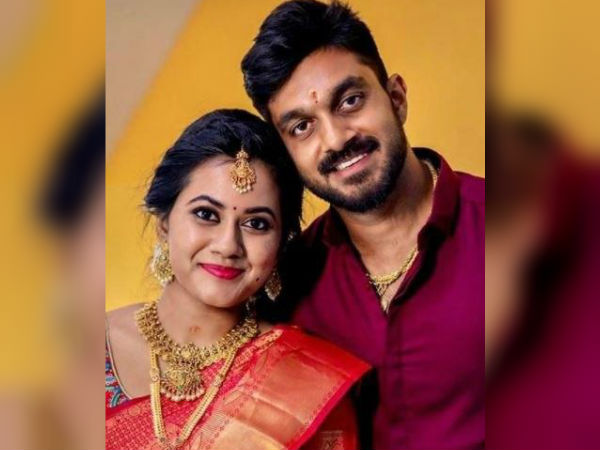 ইনস্টাগ্রামে বান্ধবীর সঙ্গে ছবি পোস্ট বিজয়ের