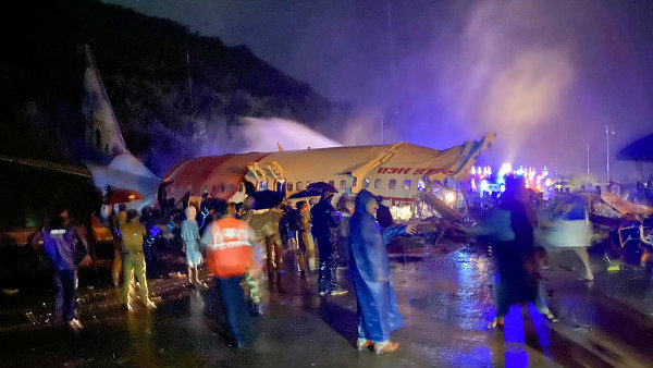কোঝিকোড় বিমানবন্দরের পর্যাপ্ত পরিকাঠামো নিয়ে উঠছে প্রশ্ন