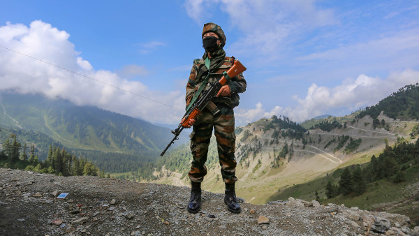 লাদাখ দখল করার ছক