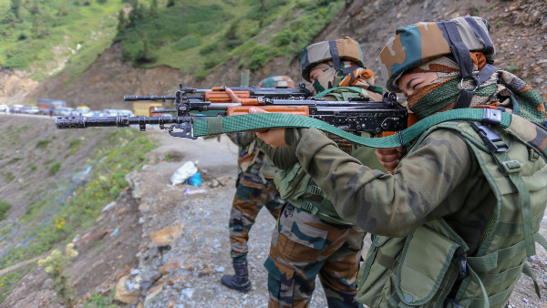 দেশ রক্ষার কাজ করবেন ভারতীয় নারীরা