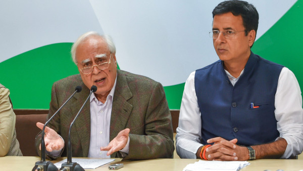 ময়দানে নামলেন রণদীপ সিং সুরজেওয়ালা