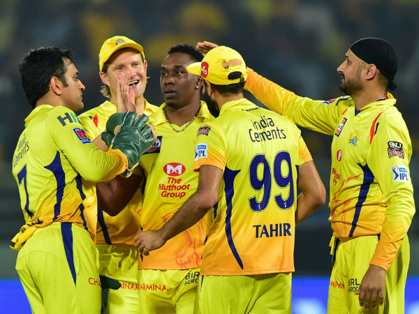 শীর্ষ স্থানে চেন্নাই সুপার কিংস 