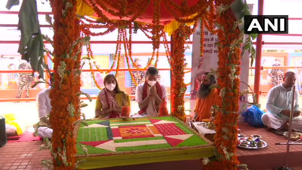 আসরে নামে বিশ্ব হিন্দু পরিষদ আসরে নামে বিশ্ব হিন্দু পরিষদ