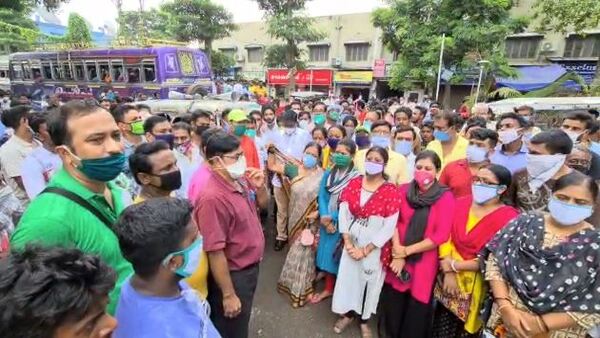 এফআইআর-এ একের পর এক নাম তৃণমূল নেতাদের