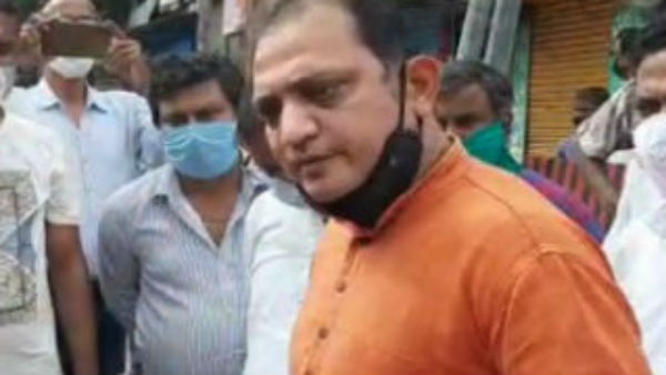 বাংলায় জামতাড়া গ্যাং-এর নেতৃত্বে মমতা