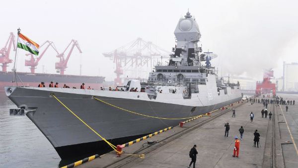 মালাক্কা প্রণালী থেকে সোজা... মালাক্কা প্রণালী থেকে সোজা...