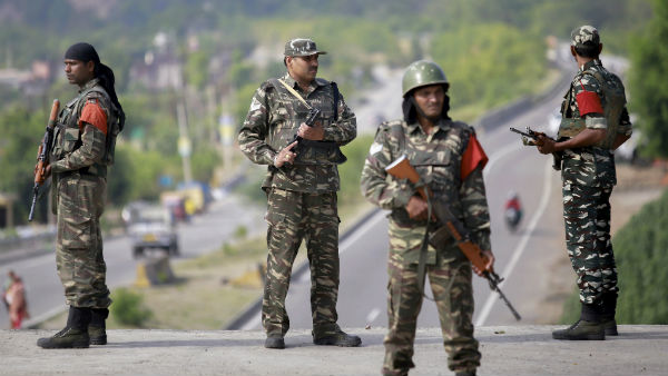 বিদেশ থেকে অস্ত্র আমদানির উপর নিষেধাজ্ঞা